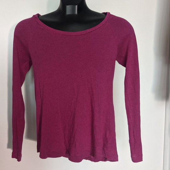 TNA XS light fuchsia pullover scoop neck shirt - Picture 4 of 4